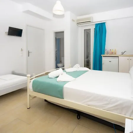 Apartment Triple Studio Semi-Basement Dpan Saint George Naxos Naxos City